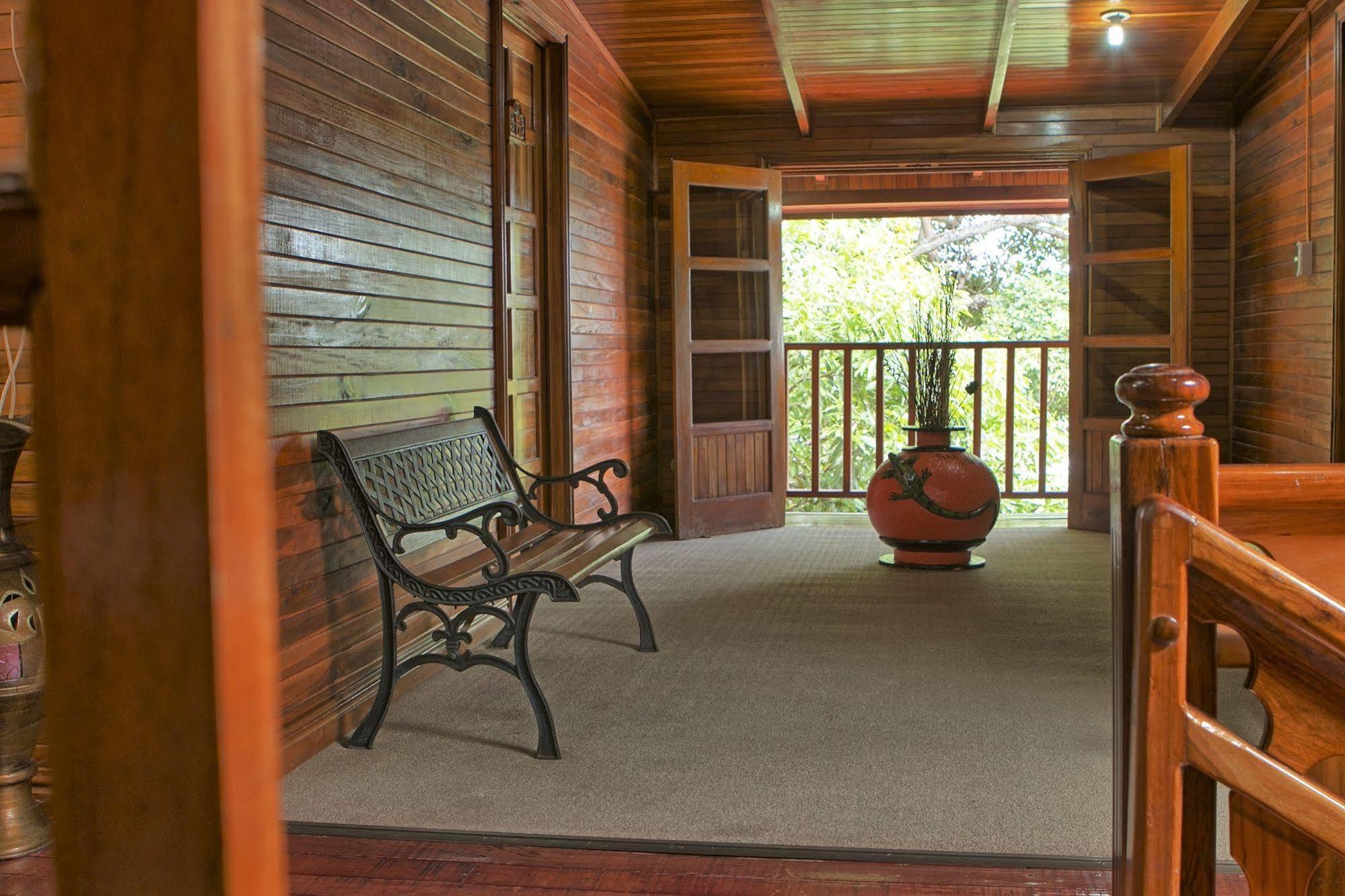 Santa Elena Lodge Cuajiniquil Exterior photo